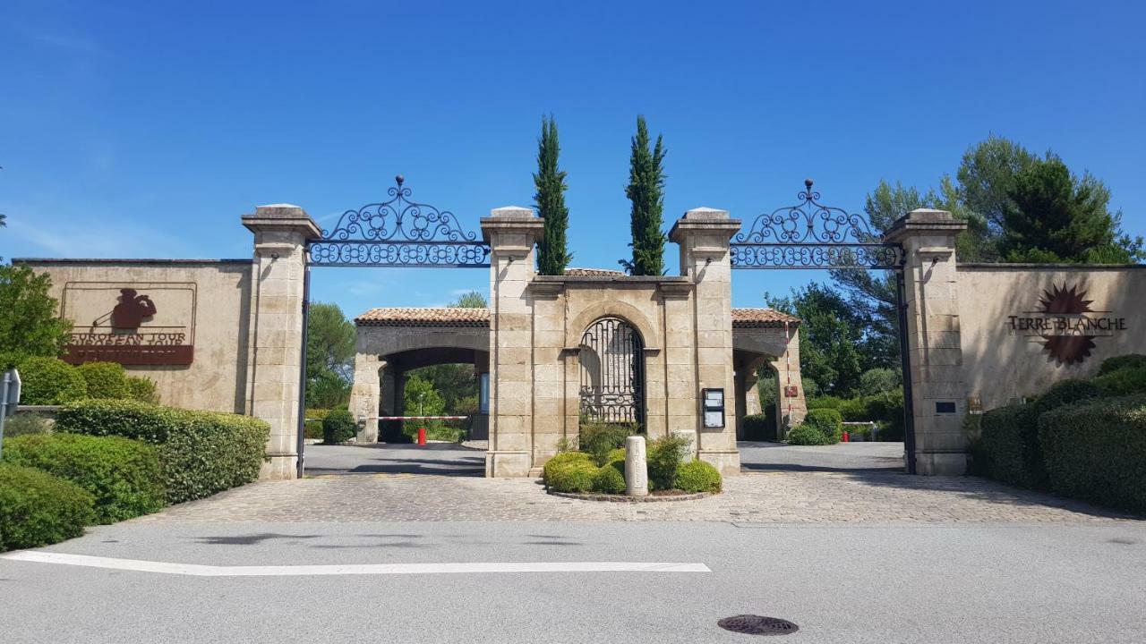 Domaine Geodora, Parfumeur En Provence Villa Montauroux Exteriör bild